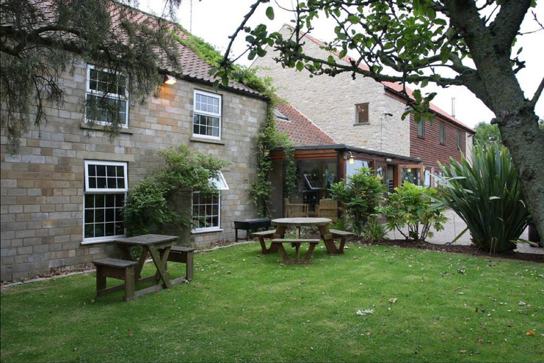 Exterior & Views 2, Cottage Lea's Country Hotel & Restaurant, North Yorkshire