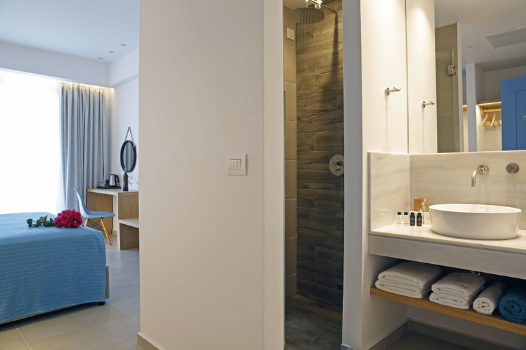 Bathroom 4, Oasis Beach Hotel, Attica