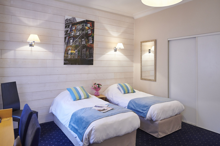Bedroom 5, Hotel du Nord, Haute-Savoie