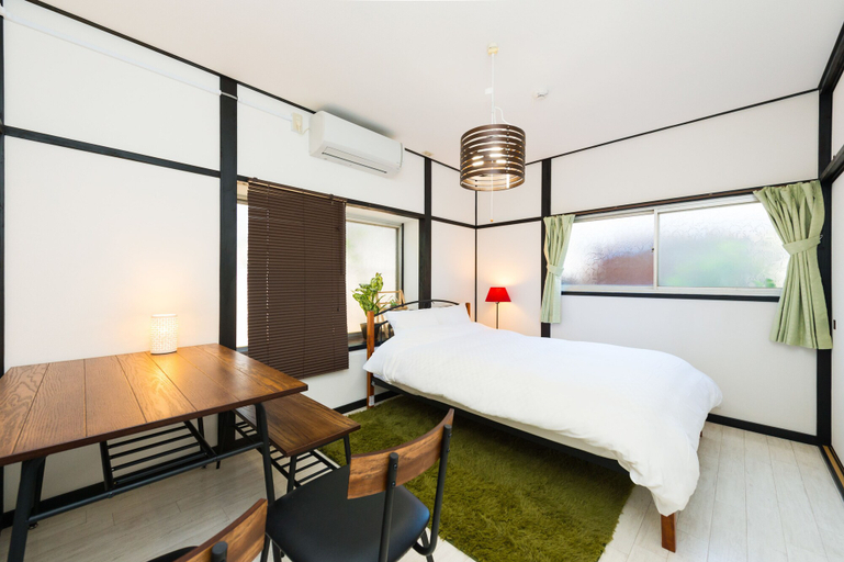 Bedroom 1, Otsu Ousaka House, Ōtsu
