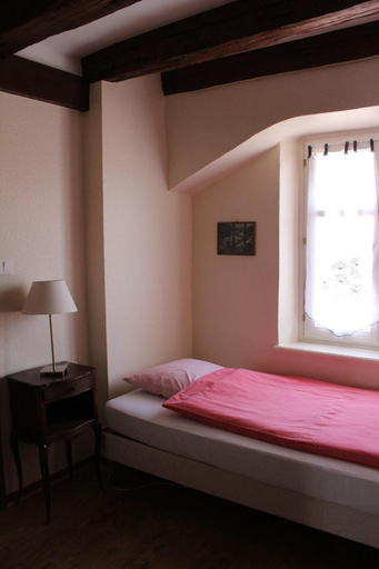 Bedroom 3, Ancien Presbytère Albert Schweitzer, Haut-Rhin