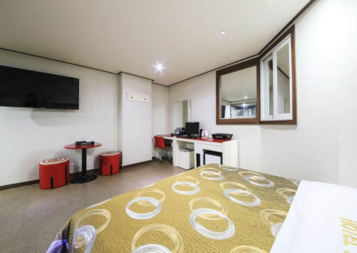Bedroom 4, M Hotel, Gimpo