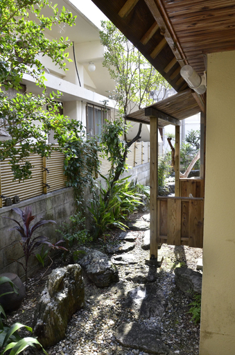 Others 4, Ho-ma ya, Ishigaki