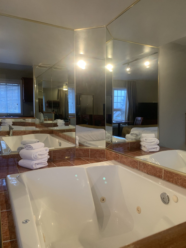 Bathroom 4, Hotel & Suites Les Laurentides Saint Sauveur, Les Pays-d'en-Haut