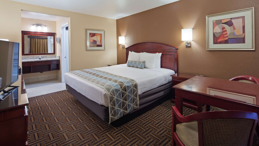 Bedroom 4, Best Western Pasadena Inn, Los Angeles