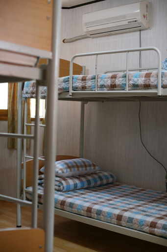 Bedroom 2, Guesthouse in Gangneung Myunggane, Gangneung