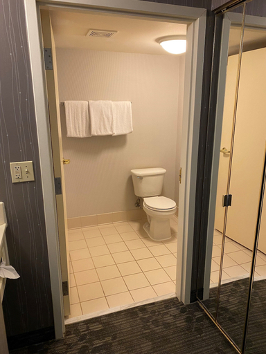 Bathroom 4, Courtyard by Marriott Raynham, Bristol