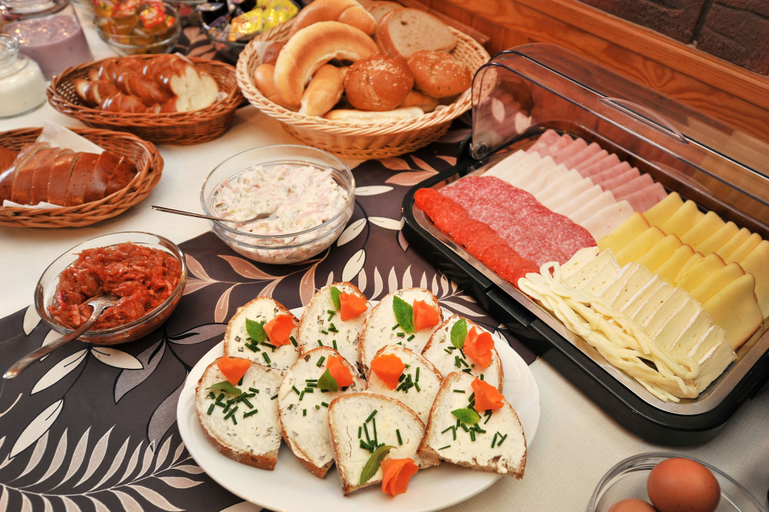 Food & Drinks 5, Aplend Vila Magnolia, Poprad
