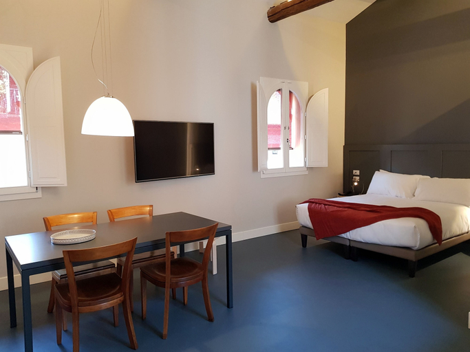 Bedroom 3, Almarossa, Bologna
