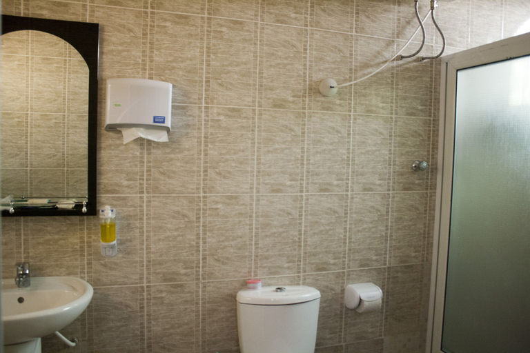 Bathroom 4, Grand Star Hotel, Accra