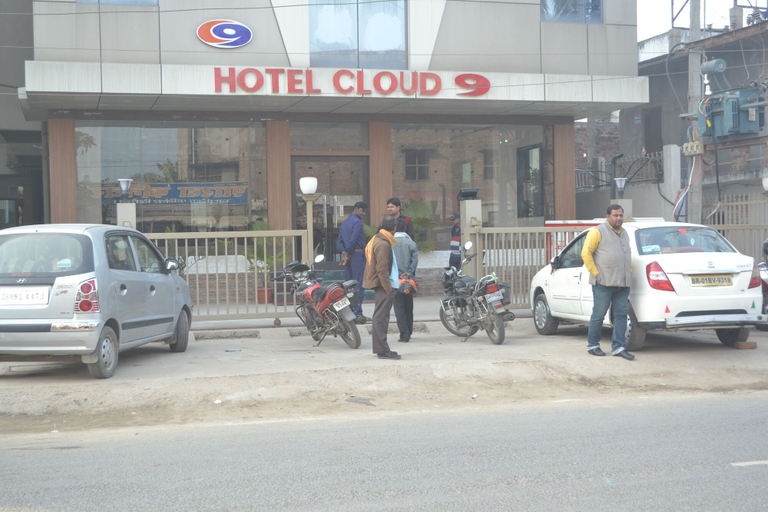 Others 3, Hotel cloud 9, Madhubani