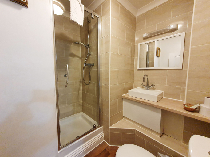 Bathroom 4, New Holgate, York