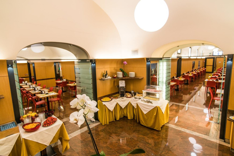 Food & Drinks 5, Le Petit Hotel, Torino
