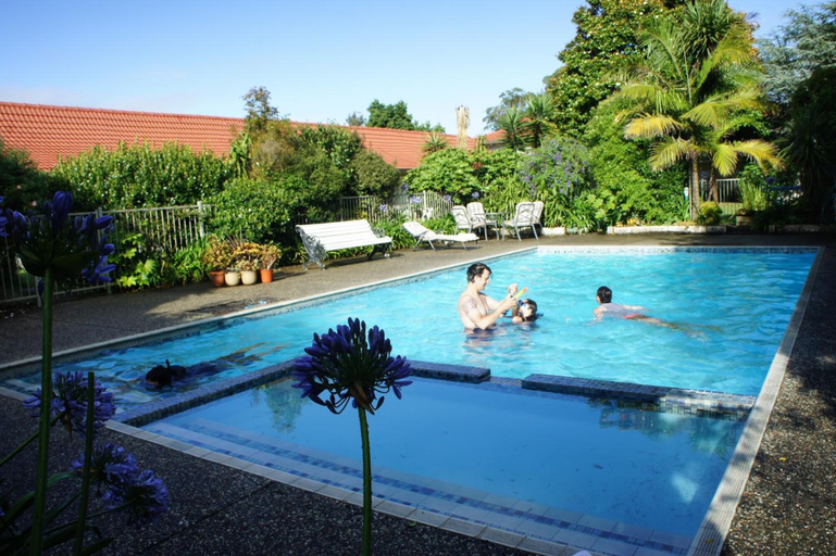 Sport & Beauty 4, Airport Gold Star Motel, Manukau