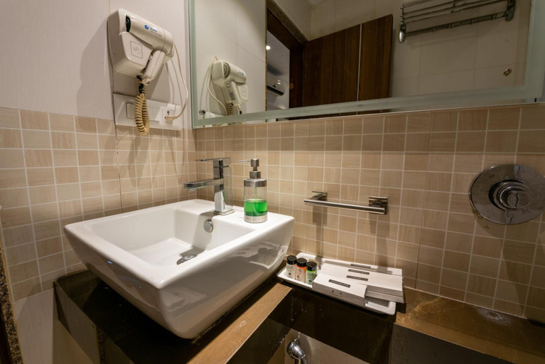 Bathroom 3, Click Hotel Nashik, Nashik
