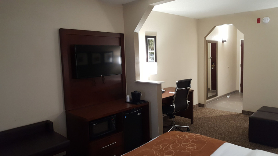 Bedroom 24