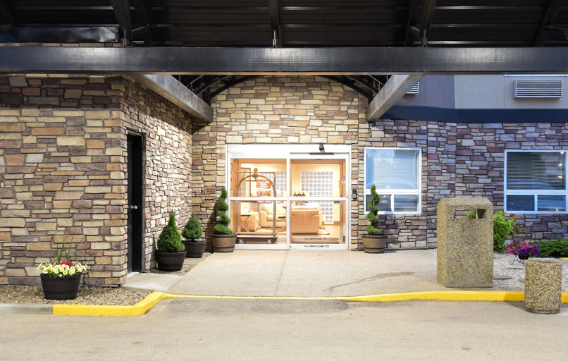 Exterior & Views 2, Comfort Inn & Suites Medicine Hat Shopping Centre, Division No. 1