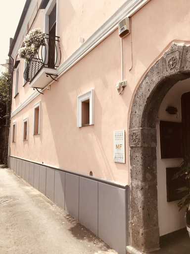 Exterior & Views 2, Maison Fernanda, Napoli