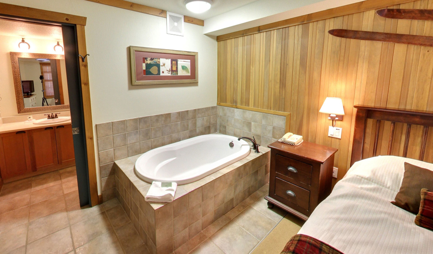 Bathroom 3, Embarc Panorama, East Kootenay