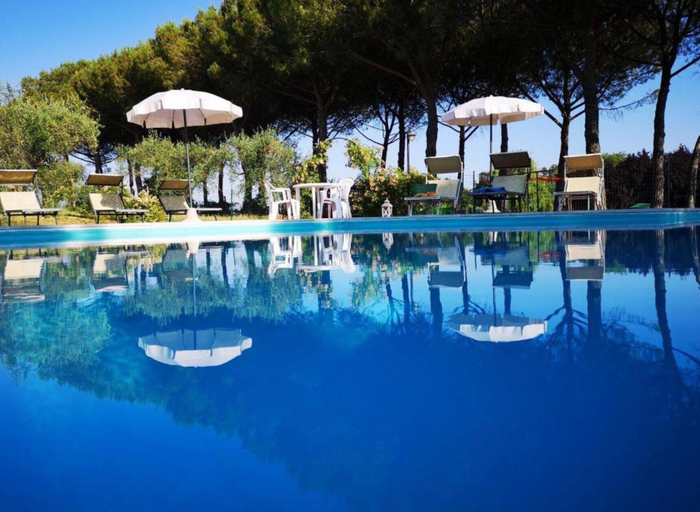 Others 3, Laurel apt With Shared Pool, Perugia