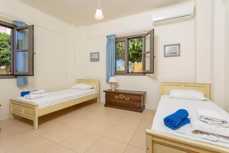 Bedroom 4, Villa Liakada, Crete