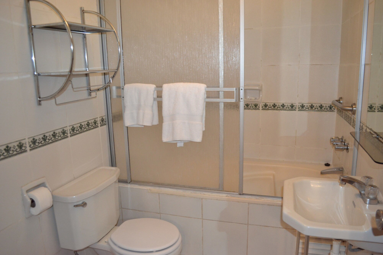 Bathroom 4, Suite Service Apart Hotel, Lima