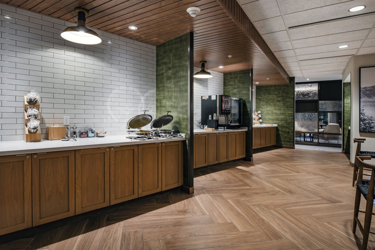 Food & Drinks 5, Fairfield Inn & Suites by Marriott Klamath Falls, Klamath
