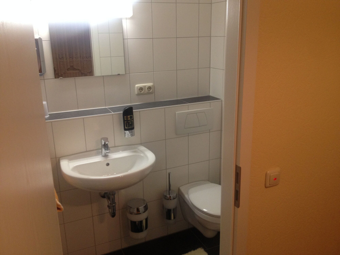 Bedroom 5, Hotel Landgasthof zum Taunus, Wetteraukreis