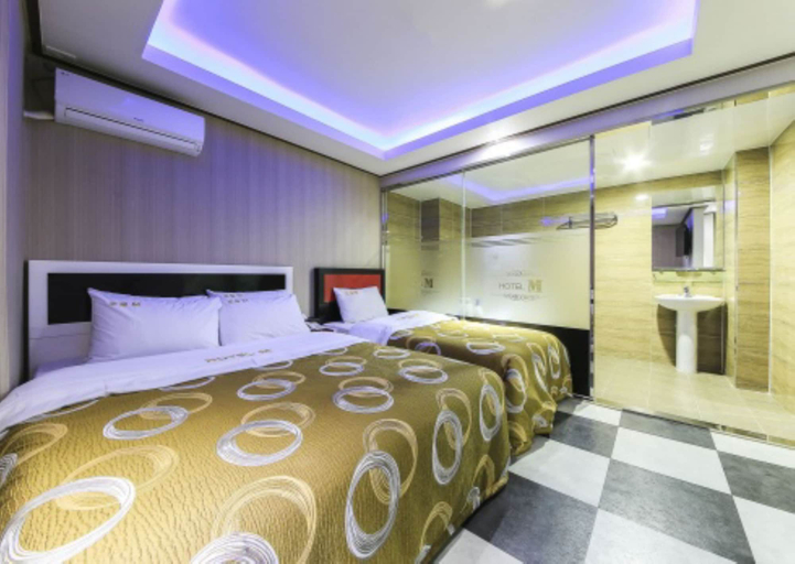 Bedroom 3, M Hotel, Gimpo