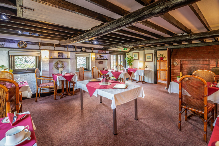 Food & Drinks 5, The Olde Forge Hotel, East Sussex