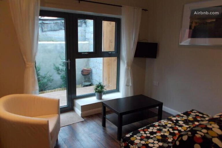 Others 5, Lyall Apartment Hotel, London