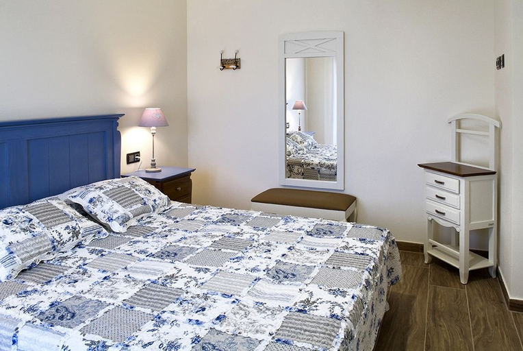 Bedroom 2, Apartament les Terrassetes, Girona