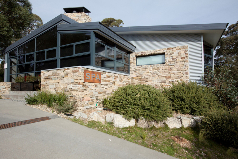 Exterior & Views 2, Oaks Lake Crackenback Resort, Snowy River