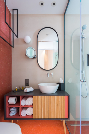 Bathroom 5, Hotel Indigo LARNACA by IHG, Larnaca