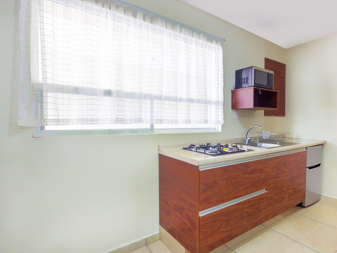 Others 5, Suites del Pozo, San Luis Potosí