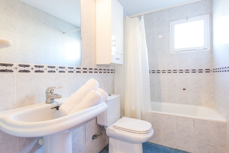 Bathroom 3, Apartment Marsol pl, Girona