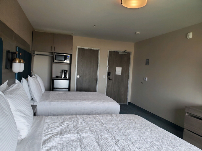 Bedroom 2, Salish Inn, Skagit