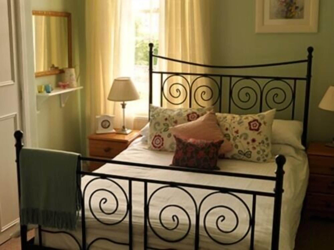 Bedroom 2, The Linton Hotel, East Lothian