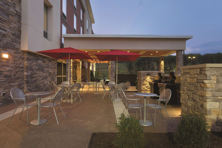 Food & Drinks 5, Home2 Suites by Hilton Pittsburgh Cranberry, Butler