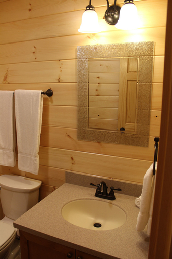 Bathroom 3, Single Island Shores, Schuyler