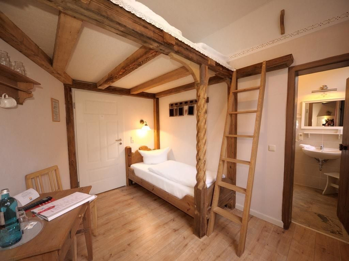 Bedroom 2, Historische Ölmühle Eberstedt, Weimarer Land