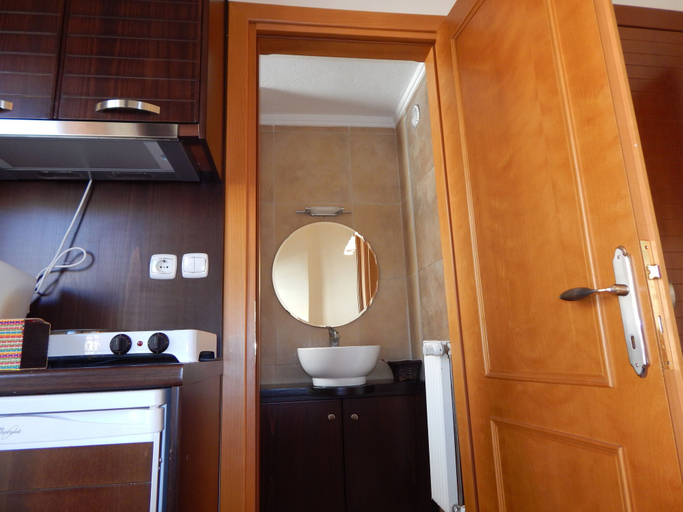 Bathroom 5, Kripis Studios Thessaloniki, Central Macedonia
