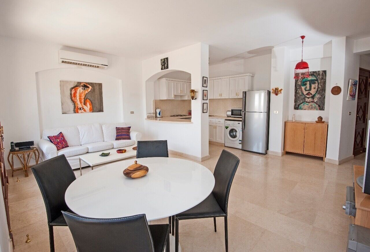 Others 4, Apartment Overlooking Pool & Lagoon, Al-Ghurdaqah 2