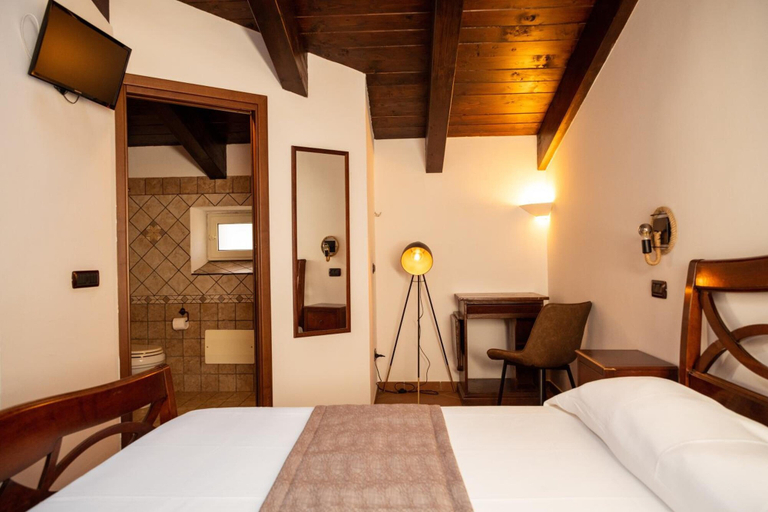 Bedroom 3, Villetta Capodimonte Guest House, Napoli