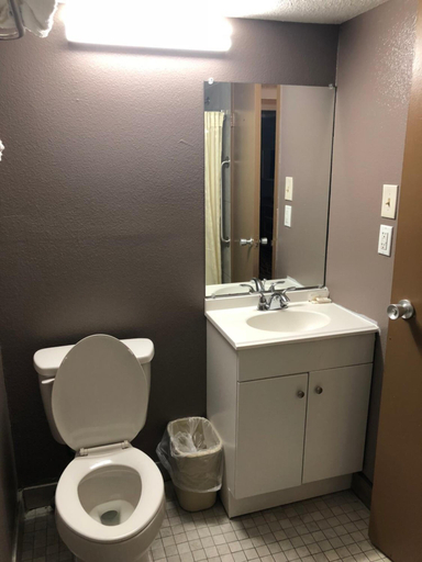 Bathroom 4, Economy Inn North Randall, Cuyahoga