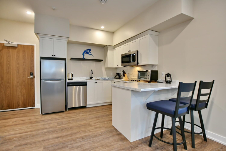 Others 5, The Landing - Extended Stay Quarters, Grey