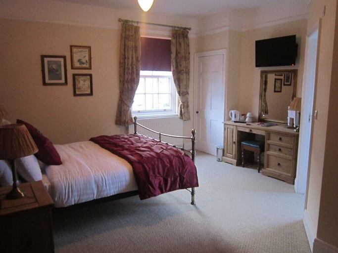 Bedroom 2, The Rose and Crown, York