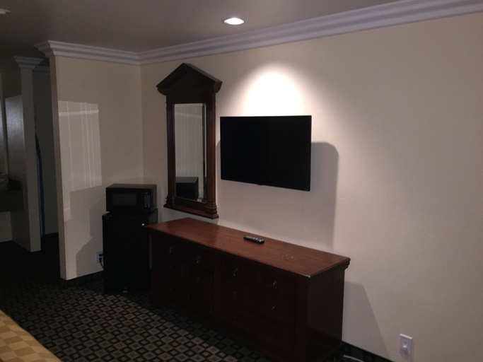 Others 4, Ontario Inn & Suites, San Bernardino