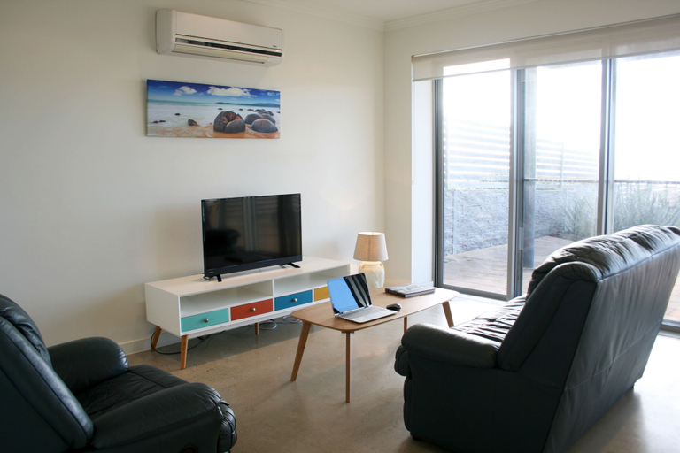 Others 5, Penneshaw Oceanview Apartments, Kangaroo Island