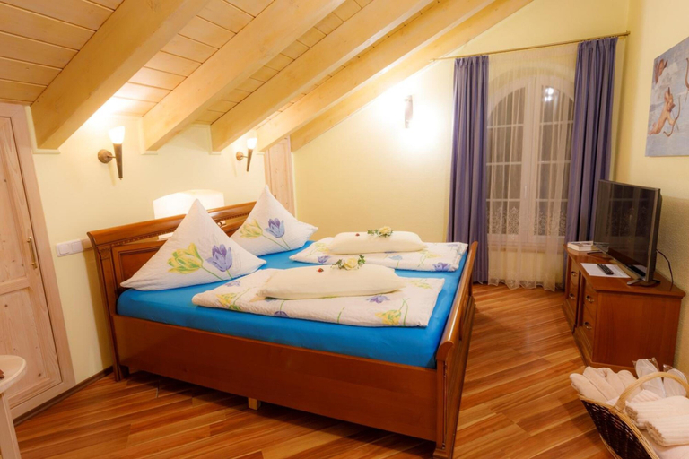 Bedroom 3, Wellness Resort Romantika, Passau